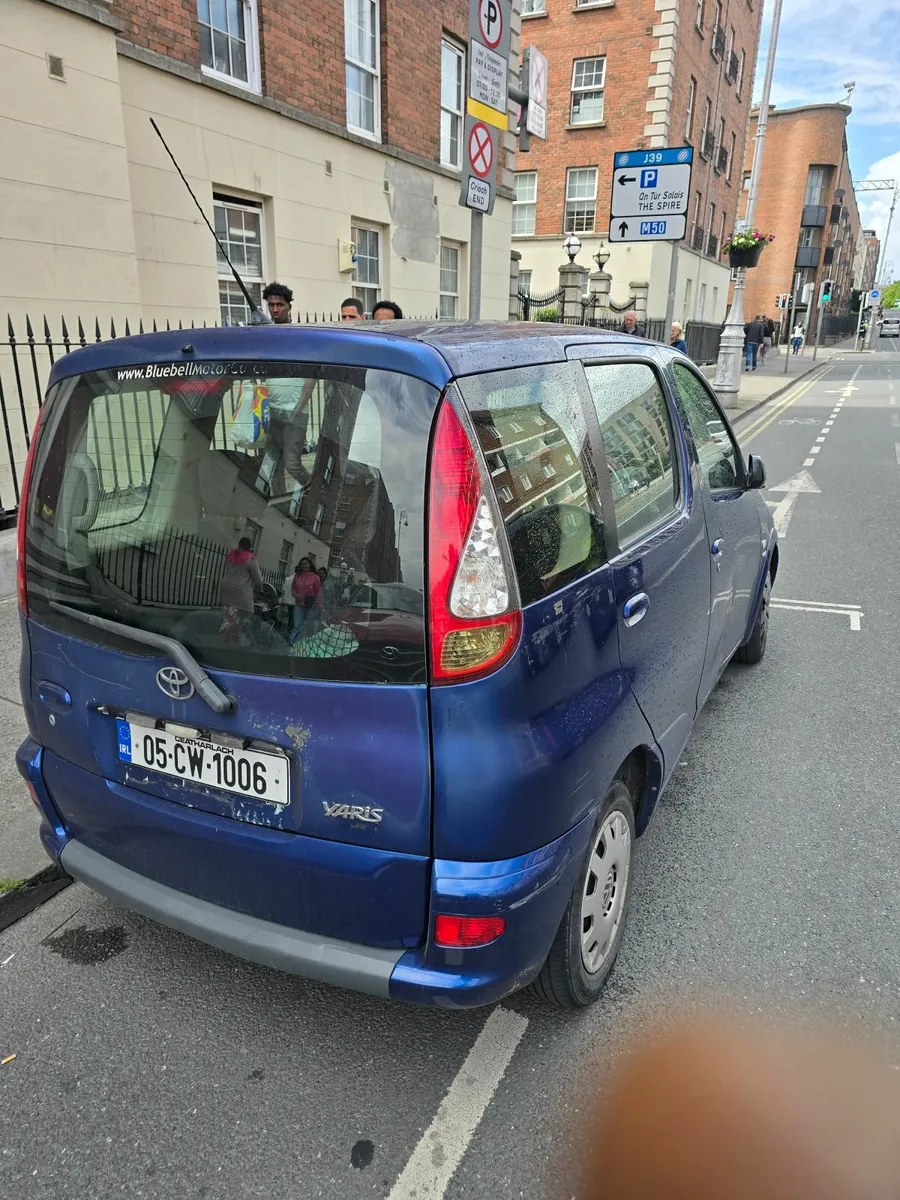 Toyota Yaris 2005 - Image 3