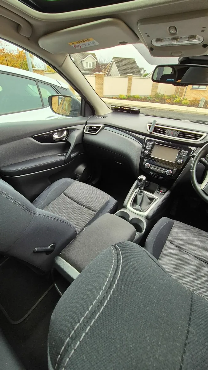 Qashqai 2015 | panoramic roof | nct may 2026 - Image 2