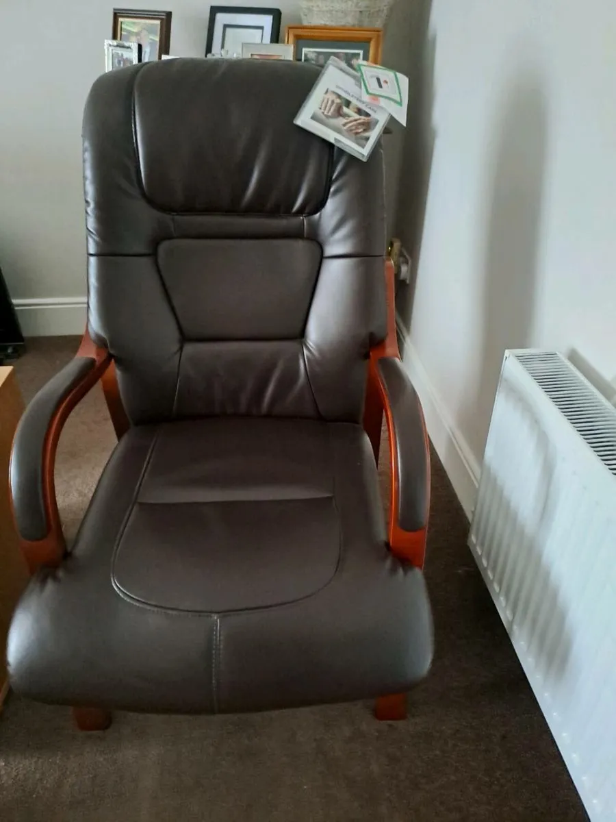 Orthopaedic chair New - Image 2