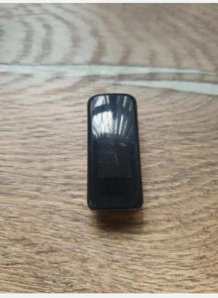 Fitbit Inspire 2 Fitness tracker & charger - Image 2
