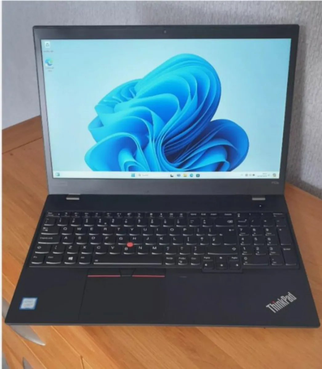 Lenovo ThinkPad P53S 15" i7 16GB 256GB SSD Gaming - Image 3