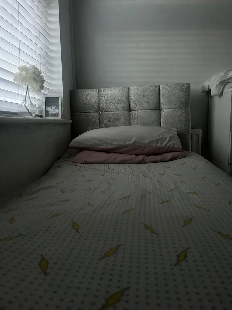 Bed - Image 4