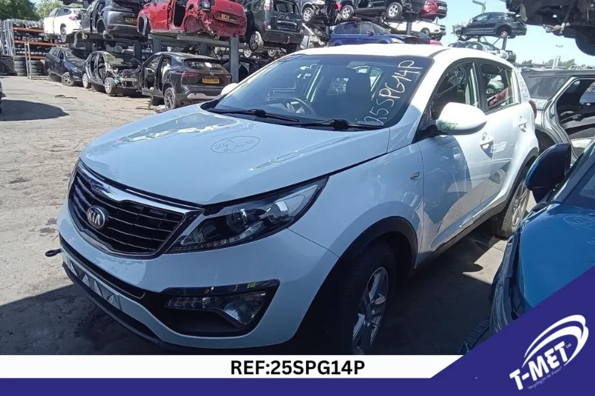 2015 KIA SPORTAGE BREAKING FOR PARTS - Image 1