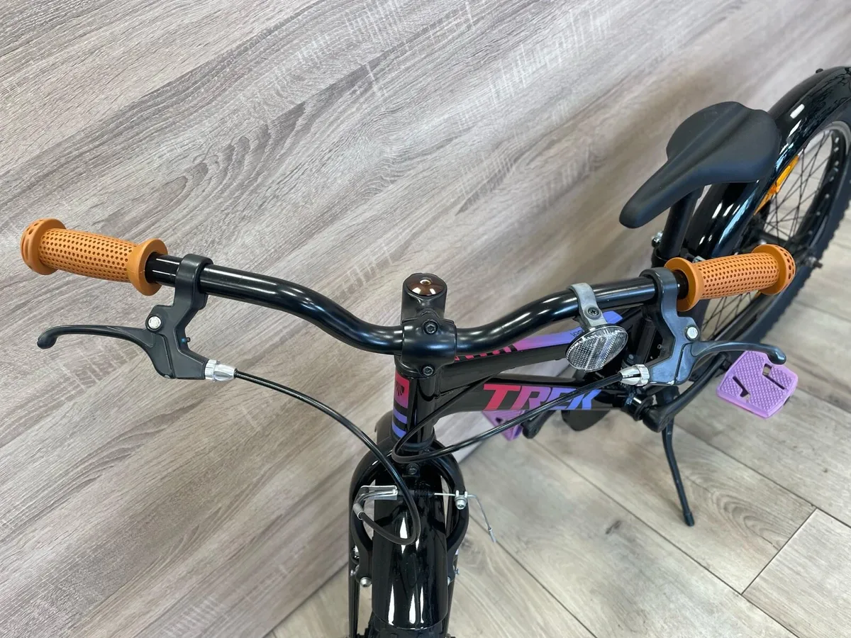 Trek precaliber mountain bike (like new) - Image 3