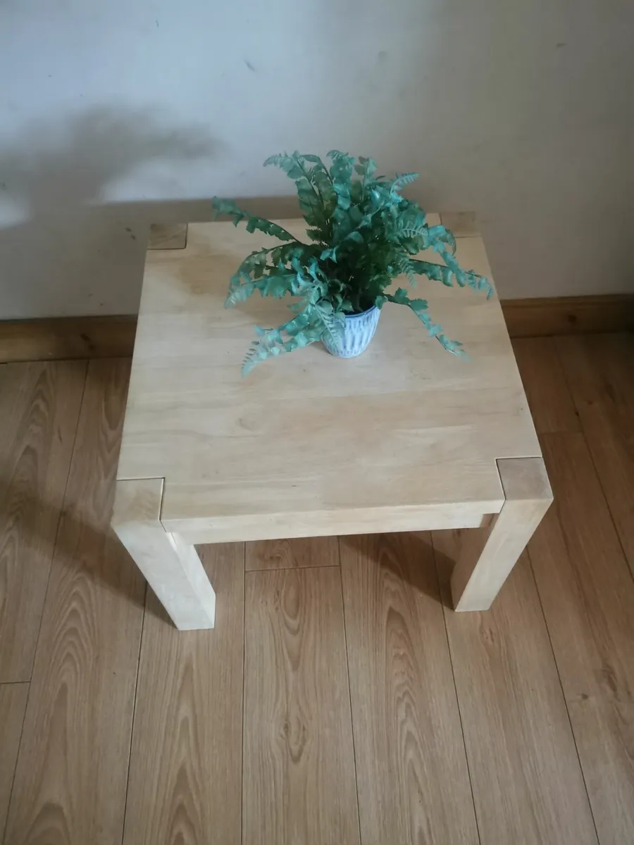Solid Quality Moder coffee table 3months old - Image 1