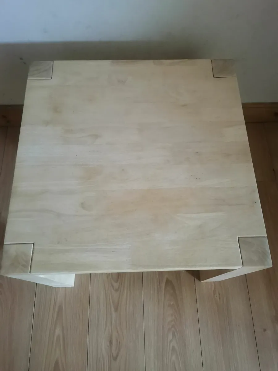 Solid Quality Moder coffee table 3months old - Image 3