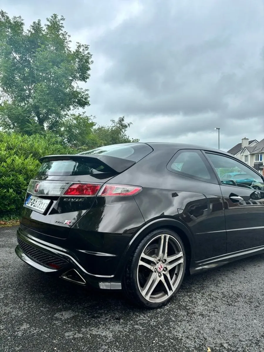 Honda Civic Type R GT - Image 4