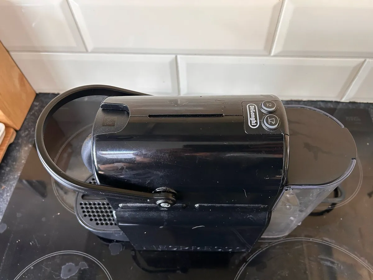 Nespresso Inissia EN80.B coffee maker - Image 3