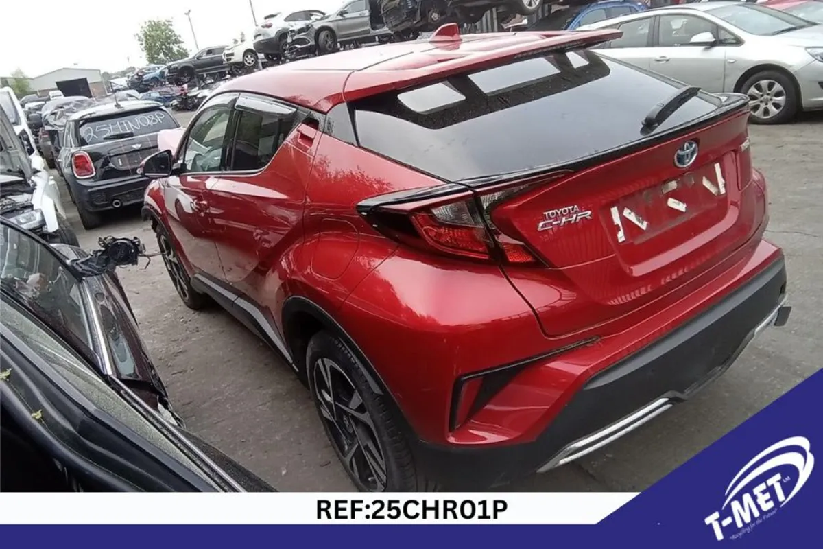 2022 TOYOTA C-HR BREAKING FOR PARTS - Image 1