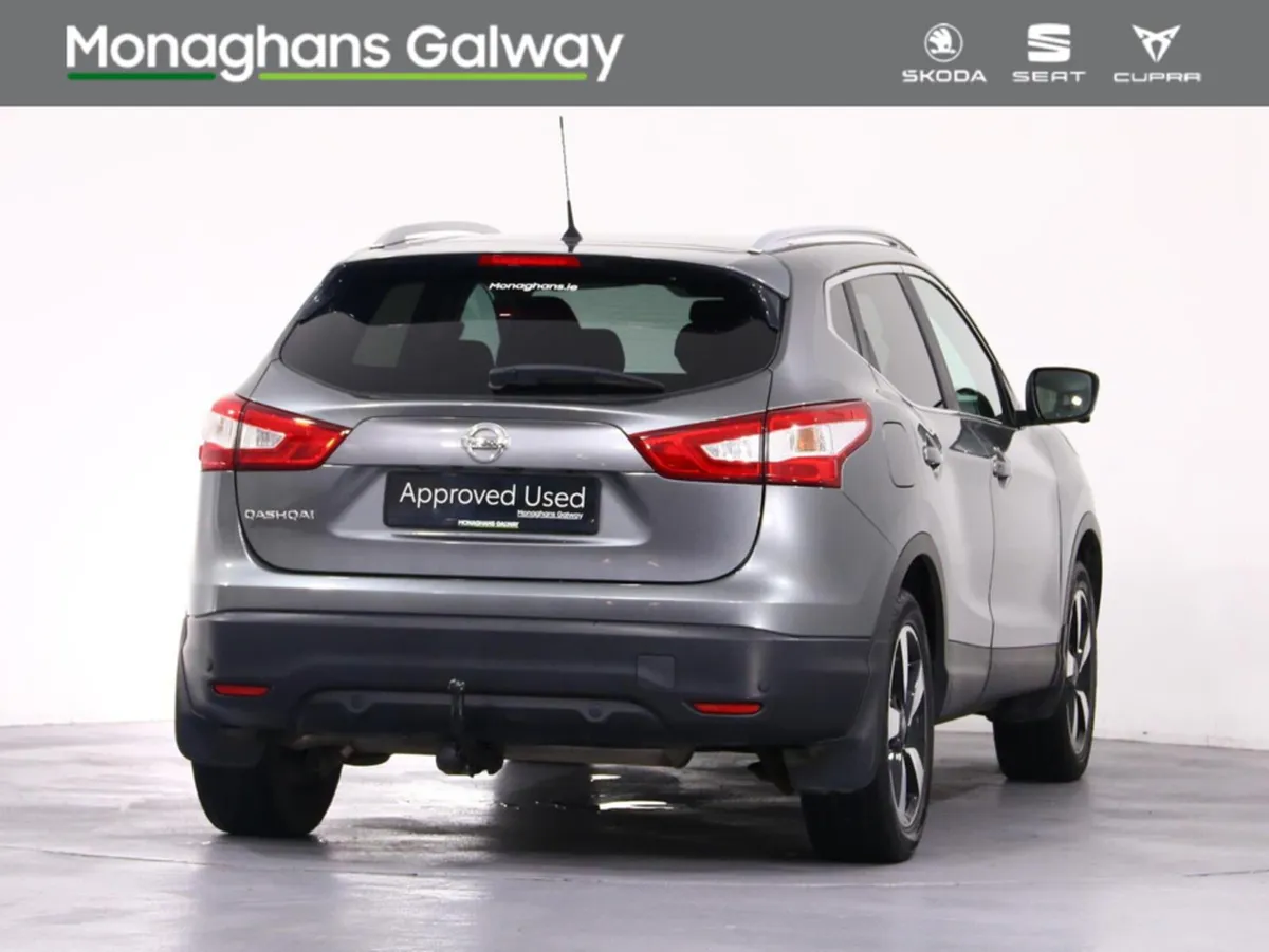Nissan Qashqai 1.5 SV PREMIUM Pan Roof - Image 4