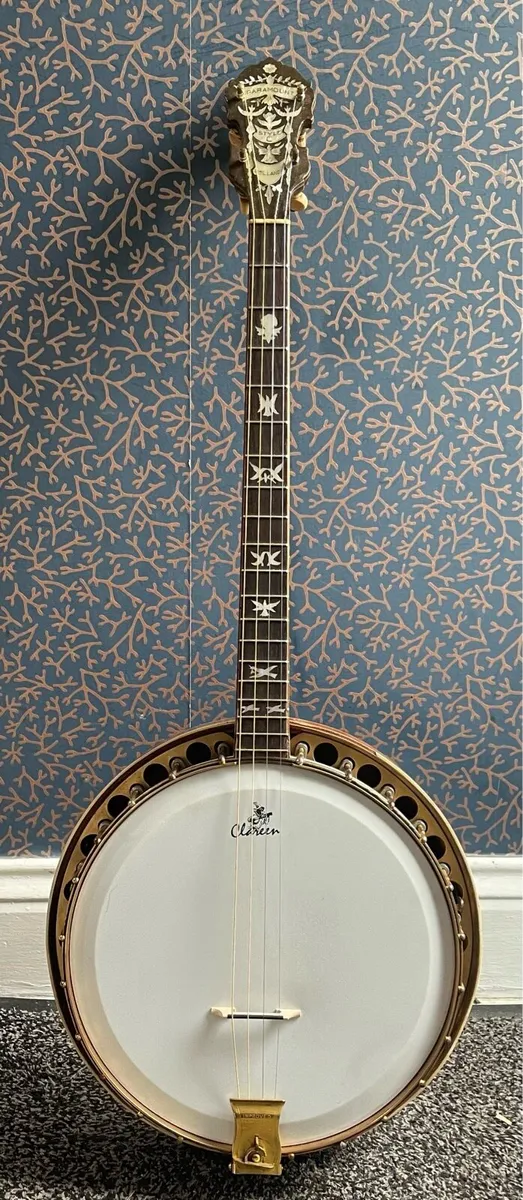 Paramount Style C Tenor Banjo - Image 1