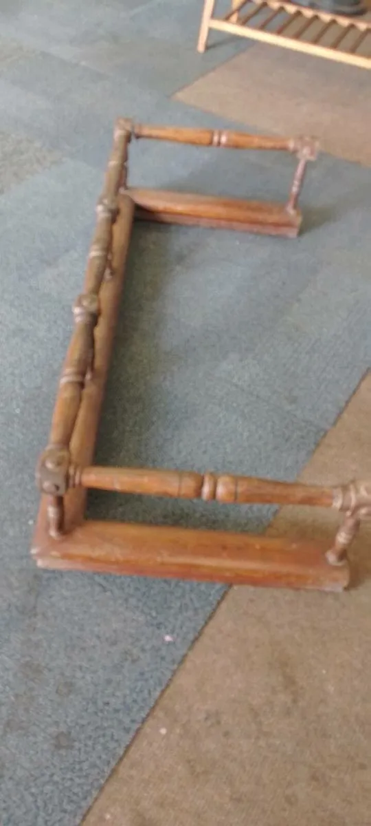 Early 20th Century Wooden Fire Fender - Image 2