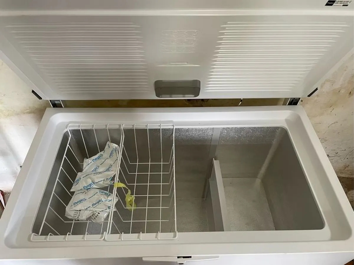 Freezer Chest - Image 1