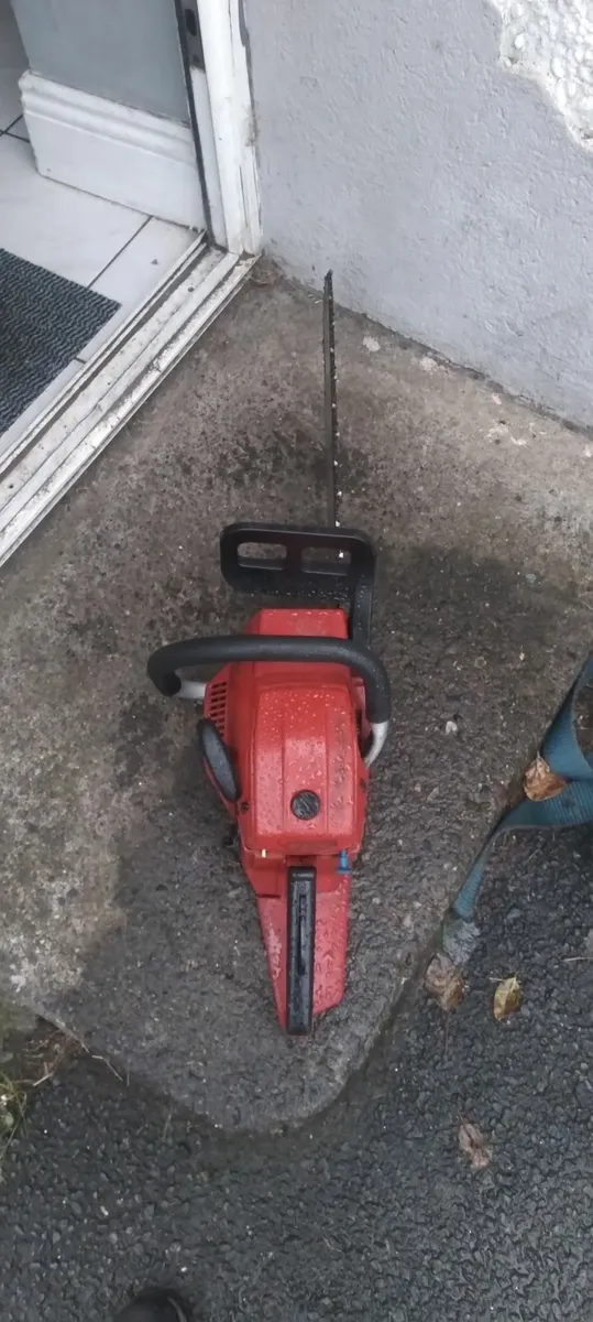 PRO plus cahinsaw running well priced - Image 3