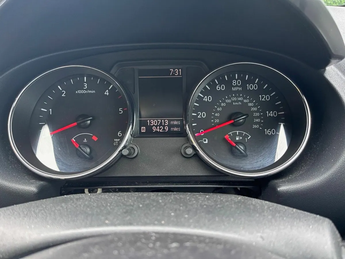 Nissan Qashqai 2010 - Image 2