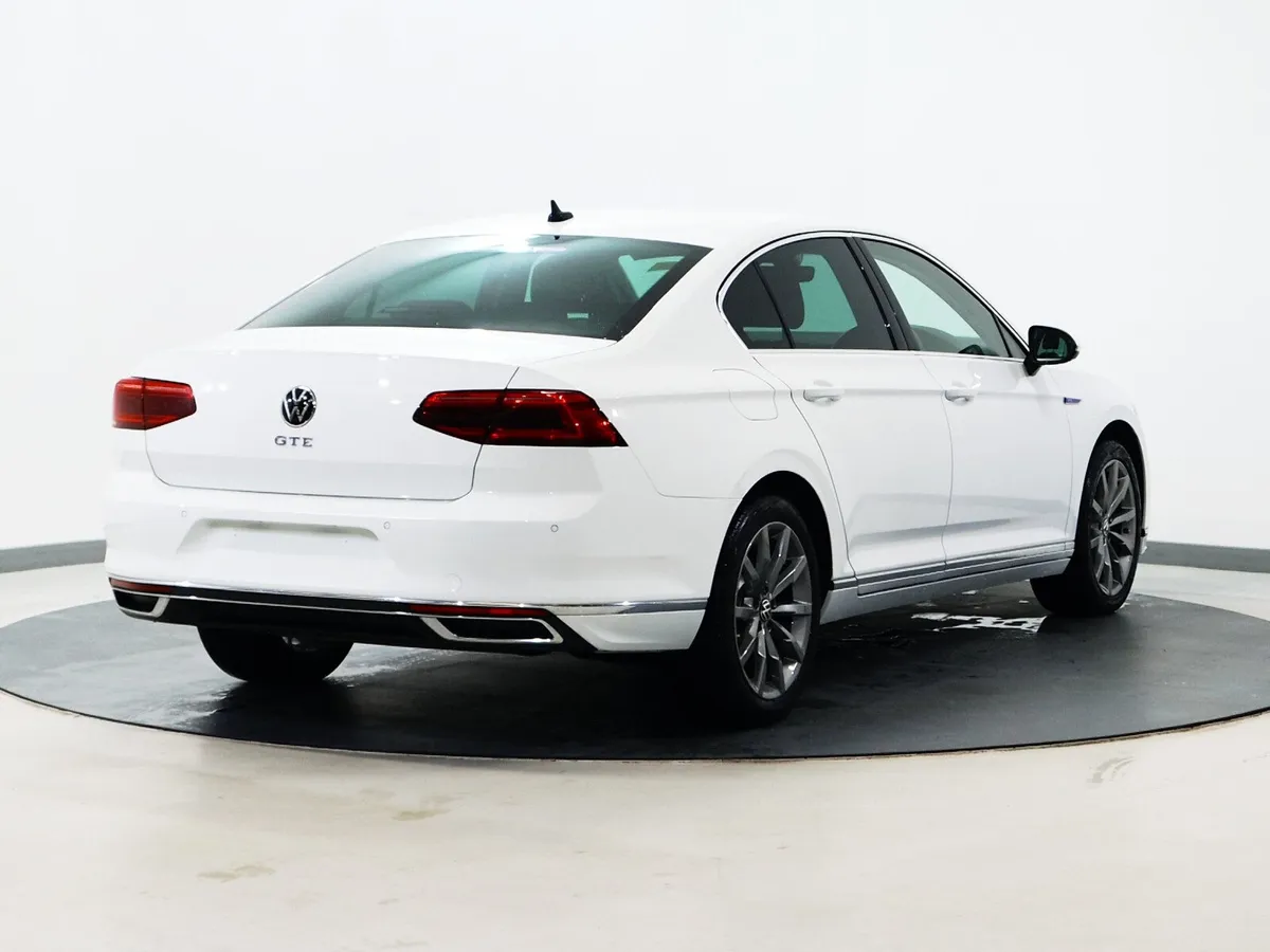 *6* 2021 Volkswagen Passat 1.4 gte advance - Image 4
