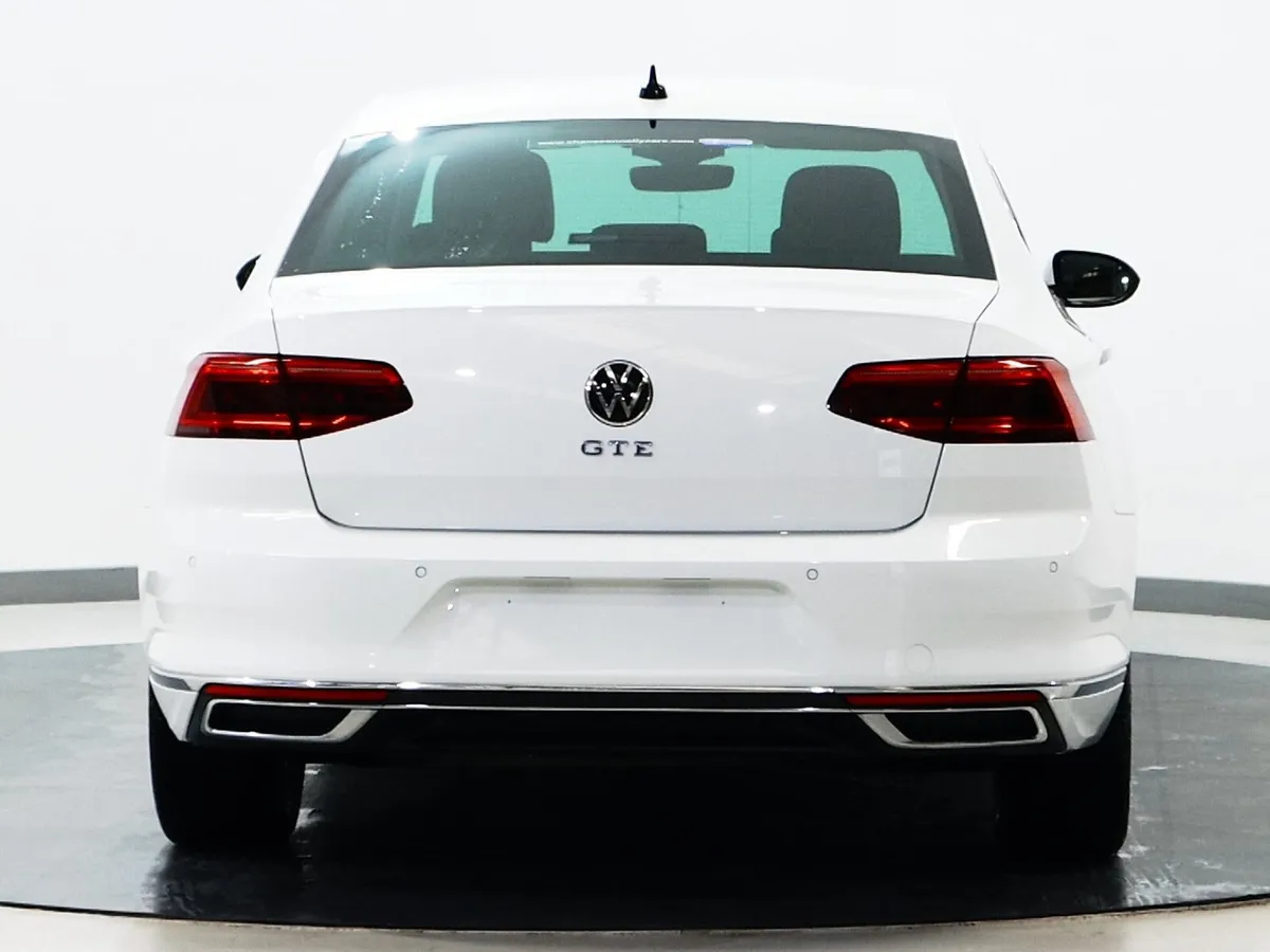 *6* 2021 Volkswagen Passat 1.4 gte advance - Image 4