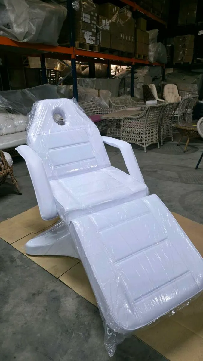 Beauty bed massage table brand new - Image 3