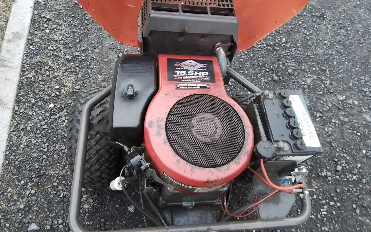 Ride on mower - Image 3