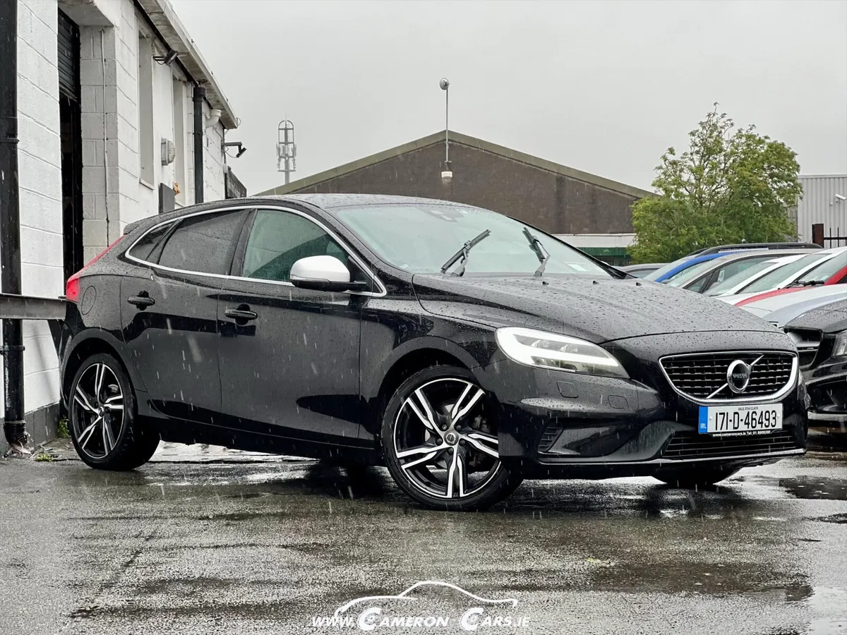 VOLVO V40 R-DESIGN D2 DIESEL FINANCE ME - Image 2