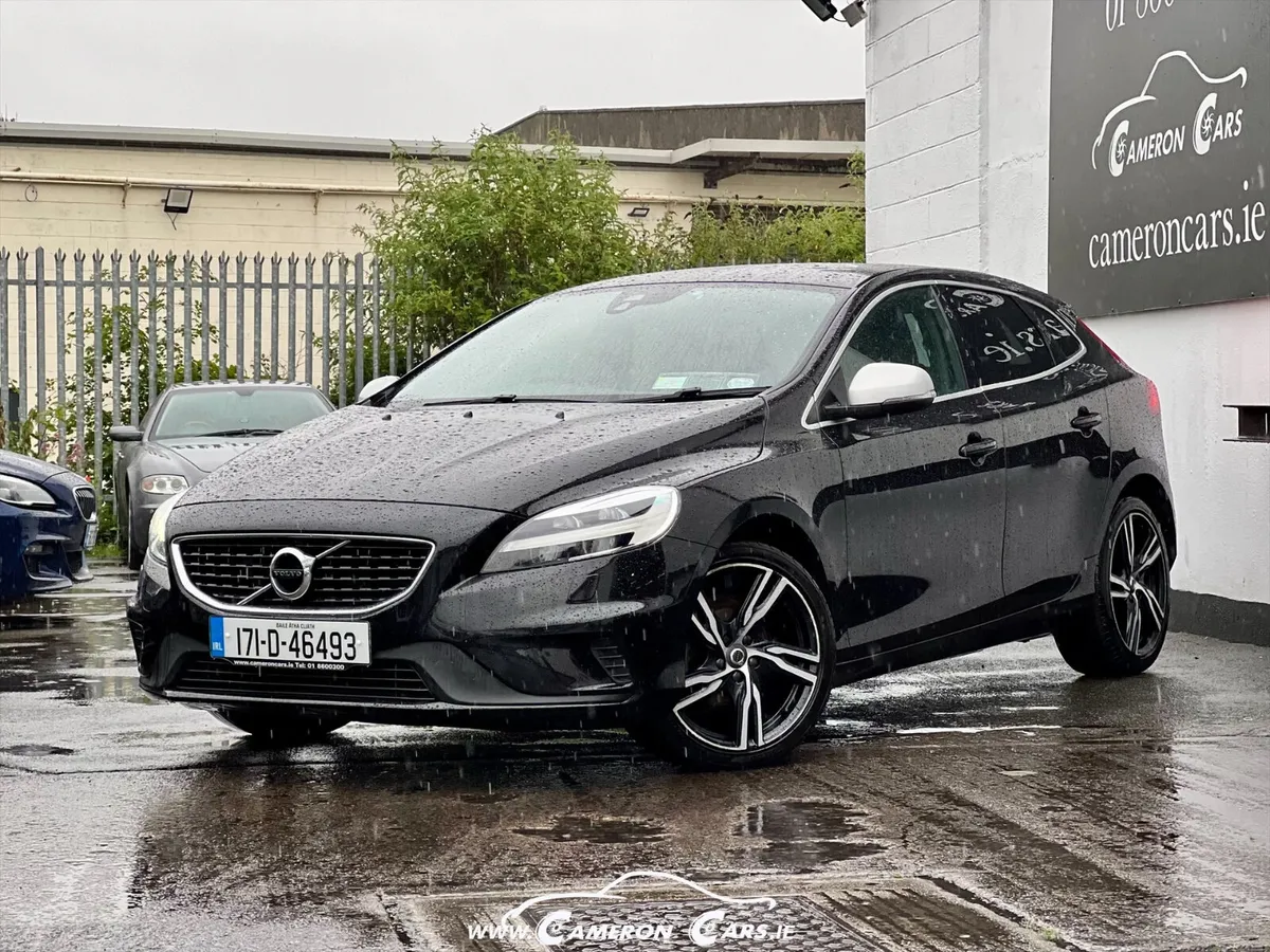 VOLVO V40 R-DESIGN D2 DIESEL FINANCE ME - Image 1