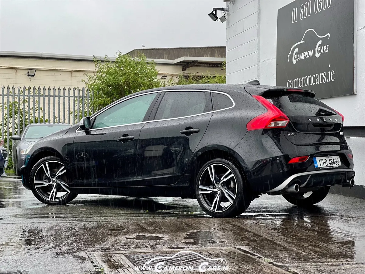 VOLVO V40 R-DESIGN D2 DIESEL FINANCE ME - Image 4