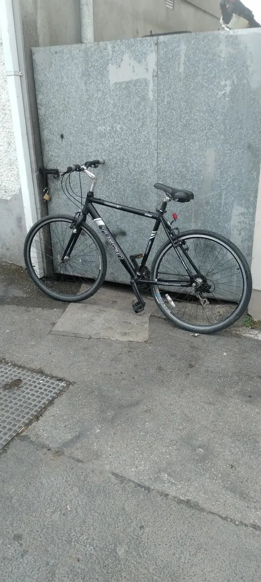 Pianiet tuscan 28inch bike price too sell - Image 1