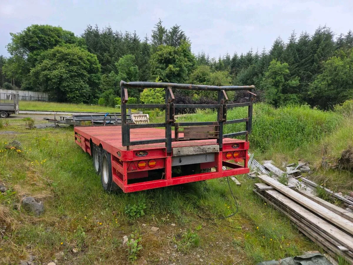 Bail trailer - Image 1