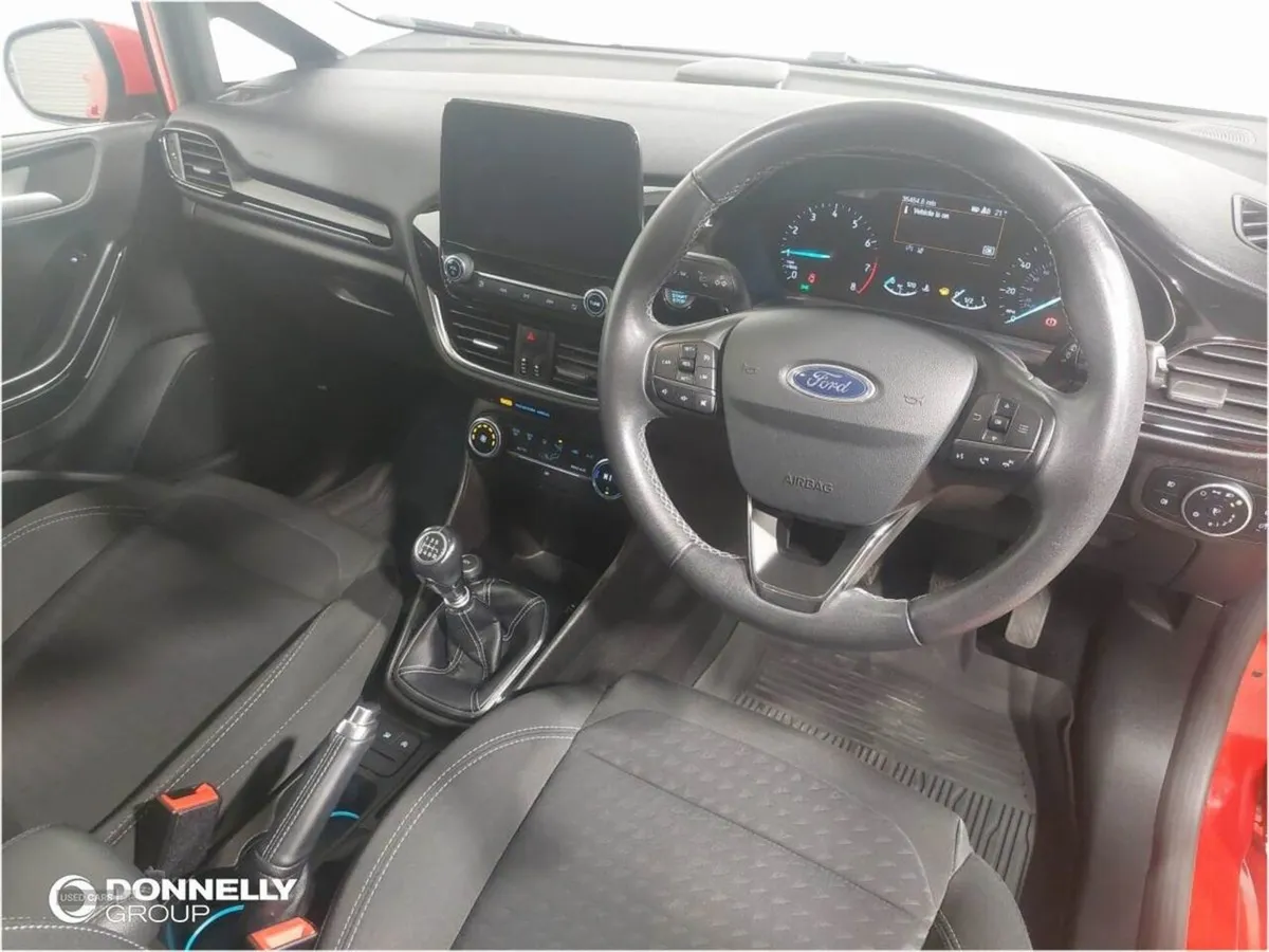 Ford Fiesta 1.0 Ecoboost Titanium 5dr - Image 4