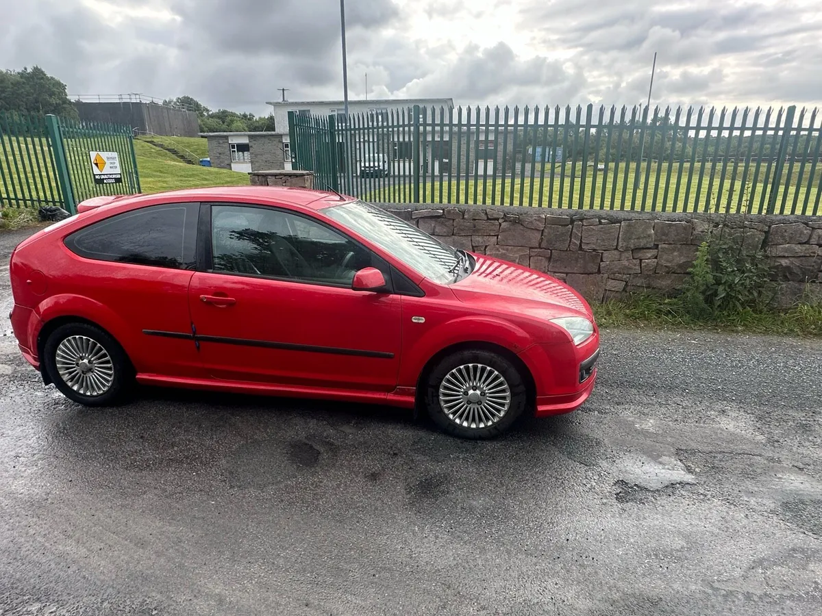 05ford focus - Image 2