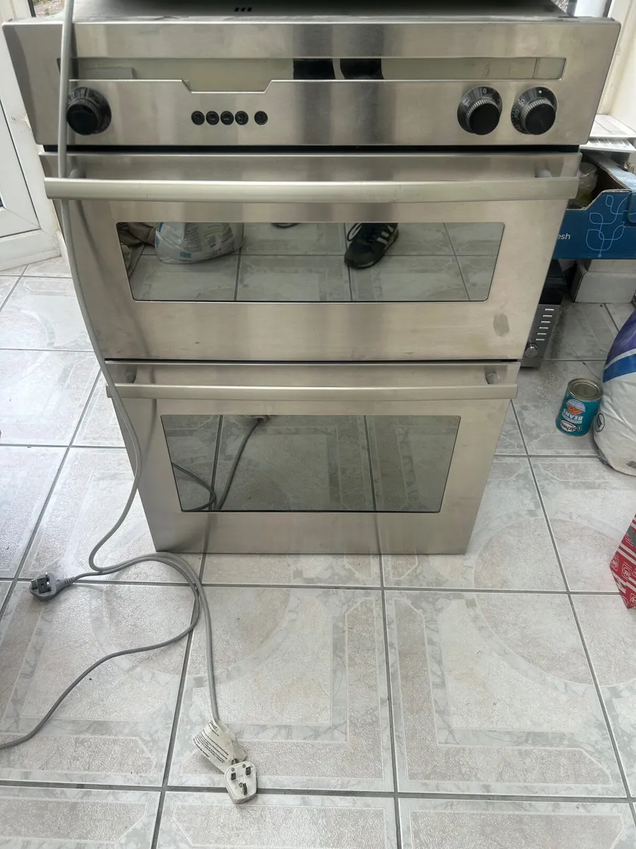 Neff double built in oven & microwave - Image 3