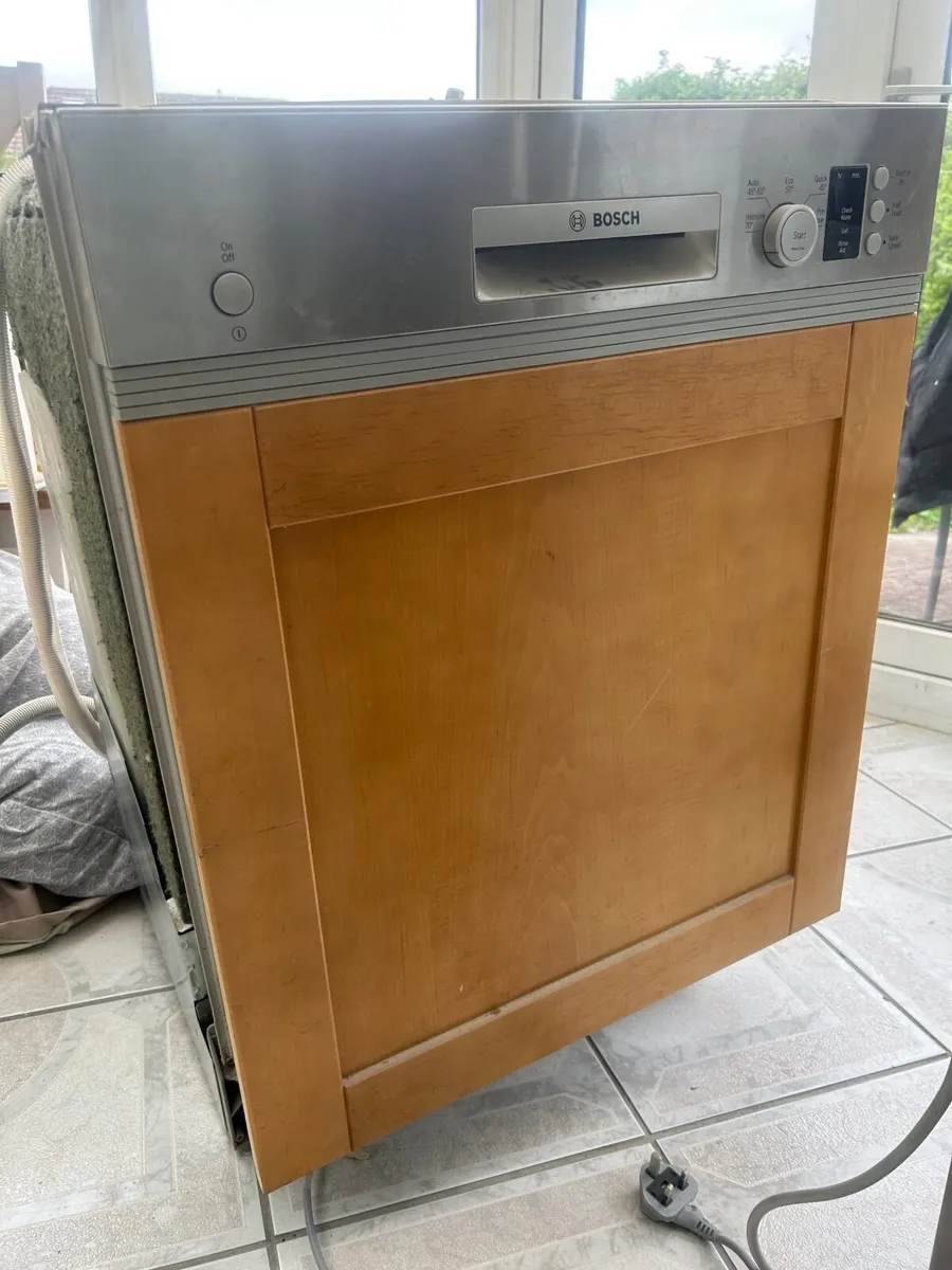 Integrated Dishwasher - Image 1