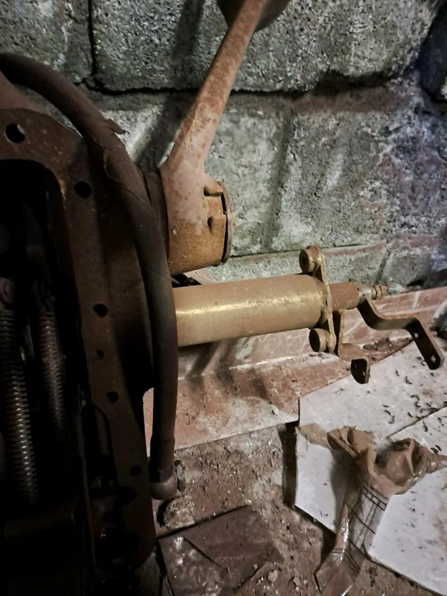 Massey ferguson part - Image 1