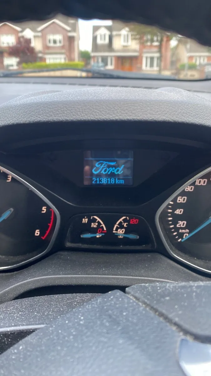 Ford kuga 2014 crew cab - Image 4