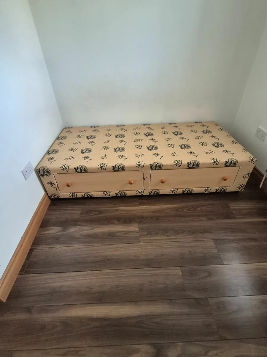 Single divan bed base (no matress)