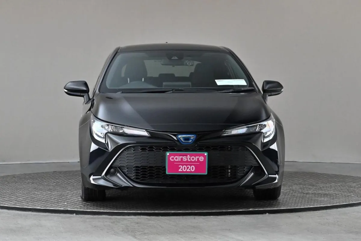 Toyota Corolla 1.8 Hybrid Sport 5DR - Image 2