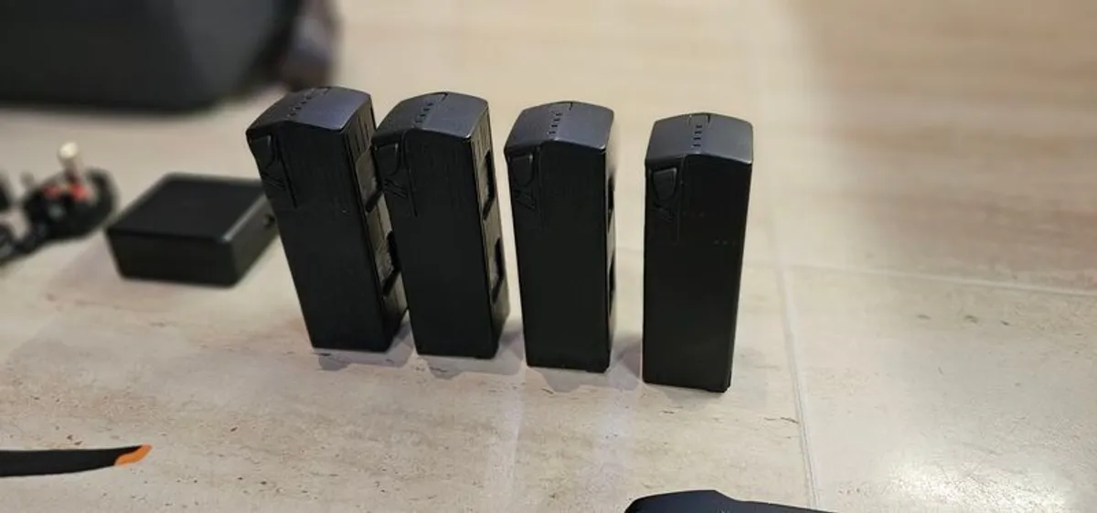 Dji Mavic 3 Pro Cine, Rc Pro, 4 X Batts - Image 4