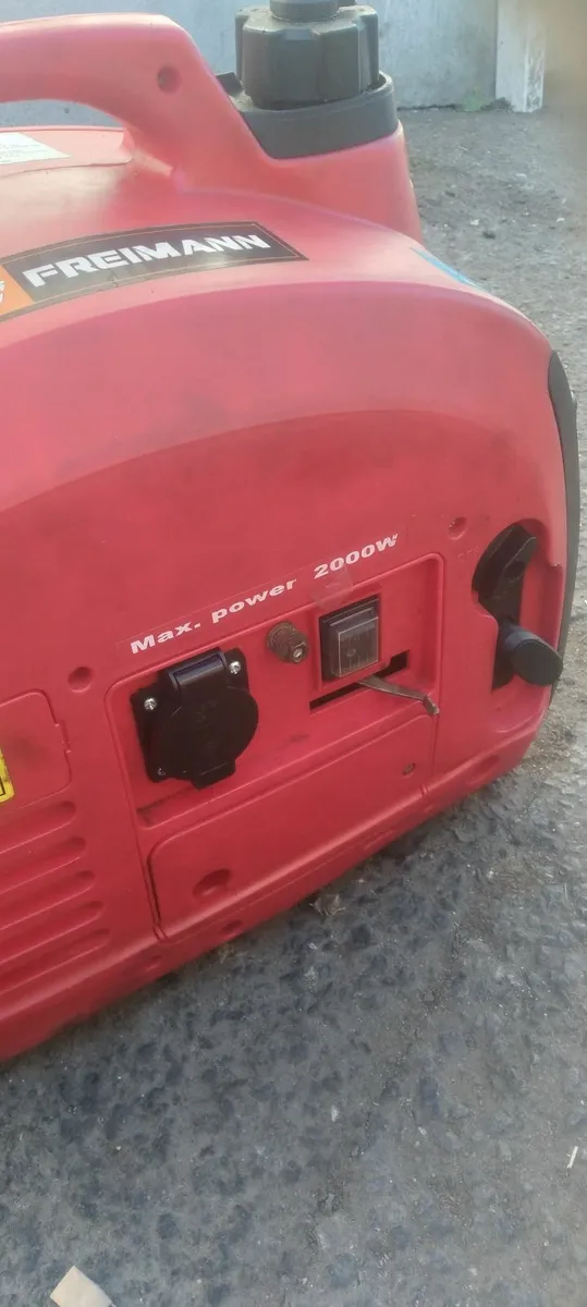 2 generator 2000w 2 pin pulg price too sell - Image 4