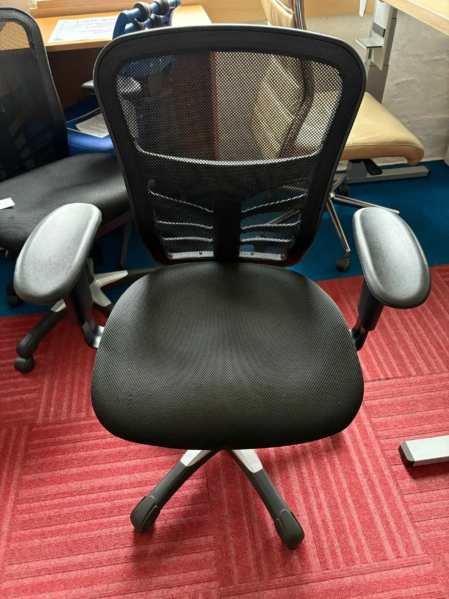Preowned Titanic 3 lever Chair - £50 + VAT - Image 1