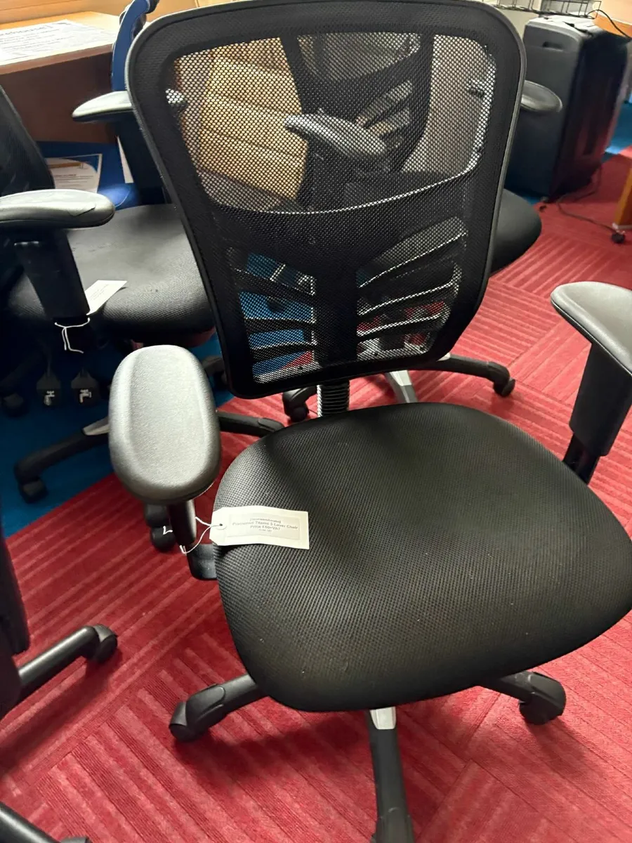 Preowned Titanic 3 lever Chair - £50 + VAT - Image 2