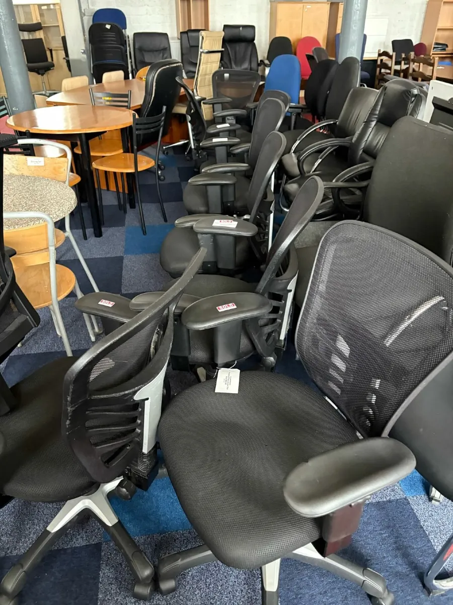 Preowned Titanic 3 lever Chair - £50 + VAT - Image 4