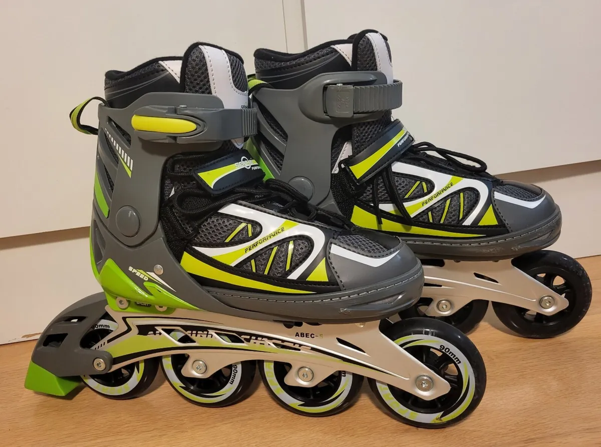 Inline skates, adjustable size (uk 6-7.5) - Image 3