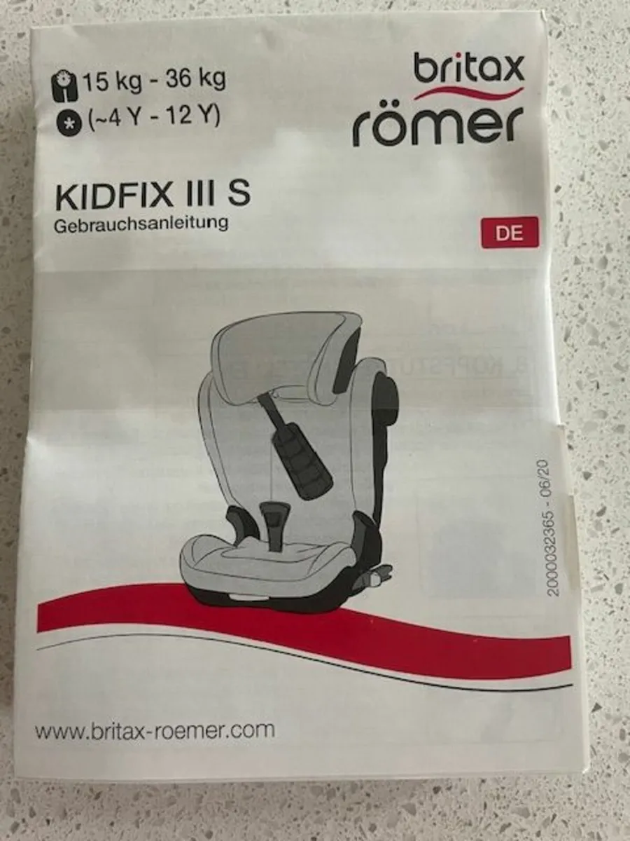 Kids Britax Romer Car Seat - Image 2