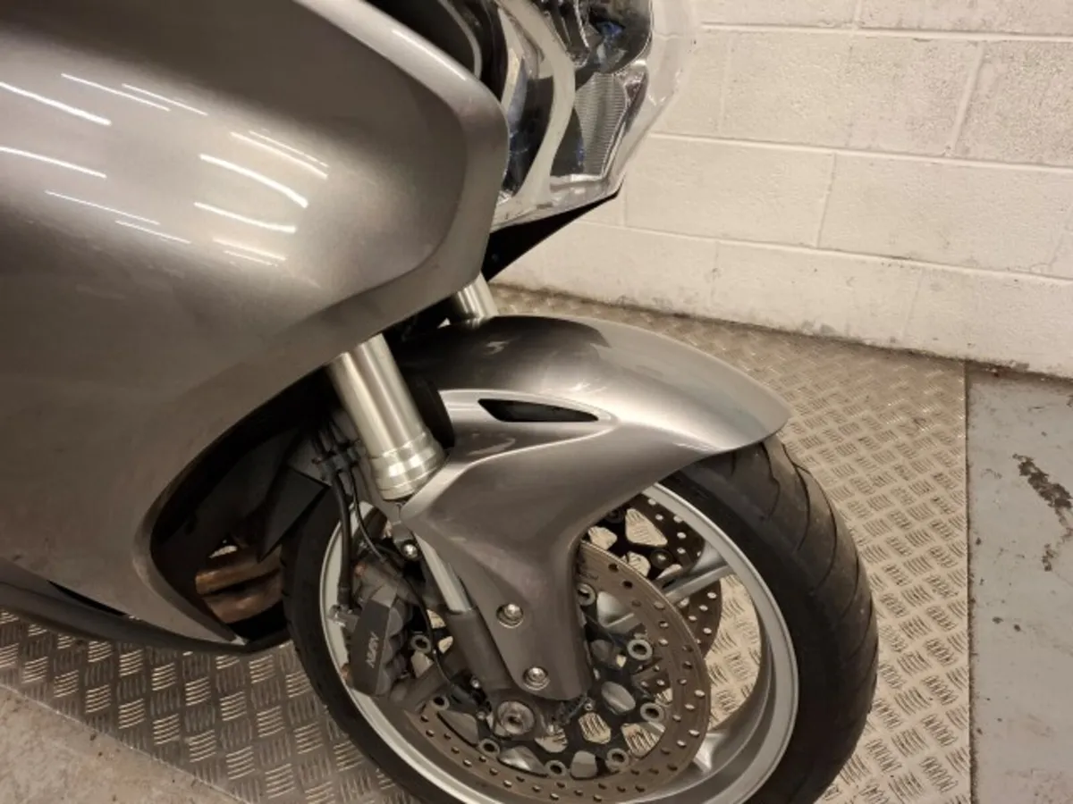 Honda VFR1200 2010 - Image 4