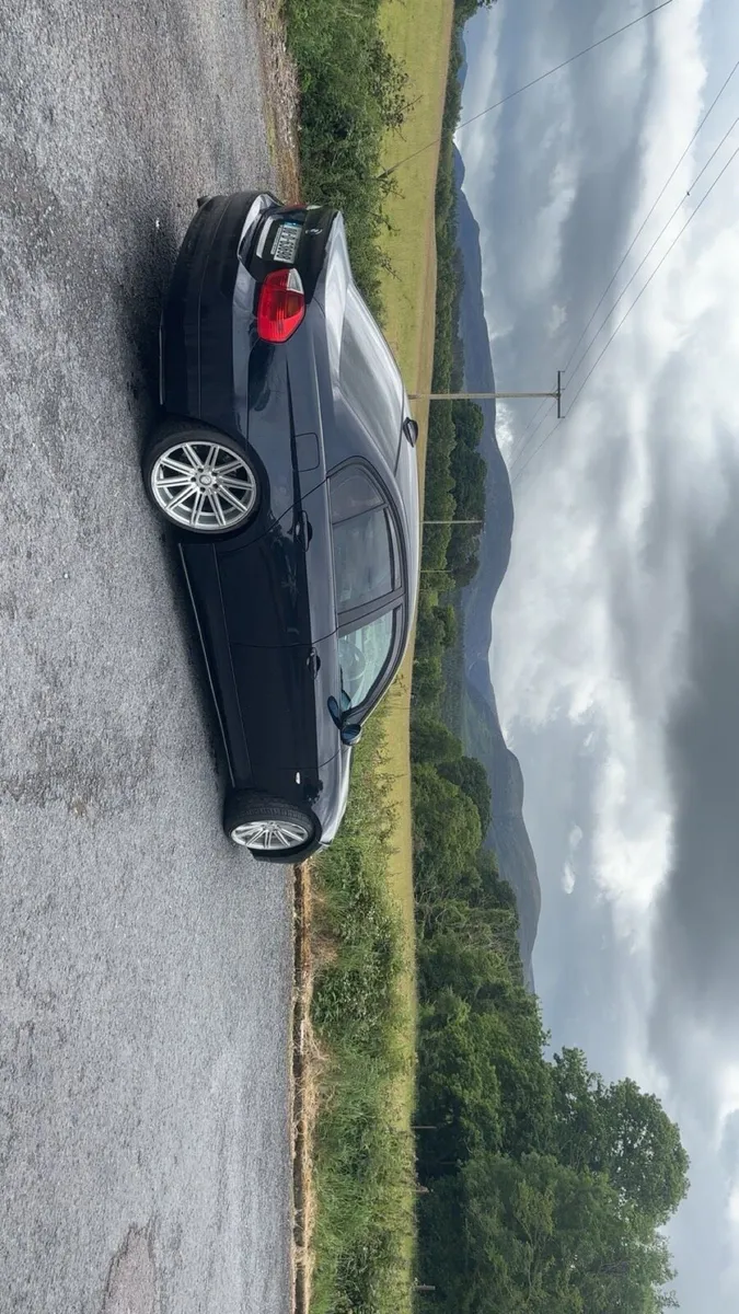 BMW E90 black - Image 3