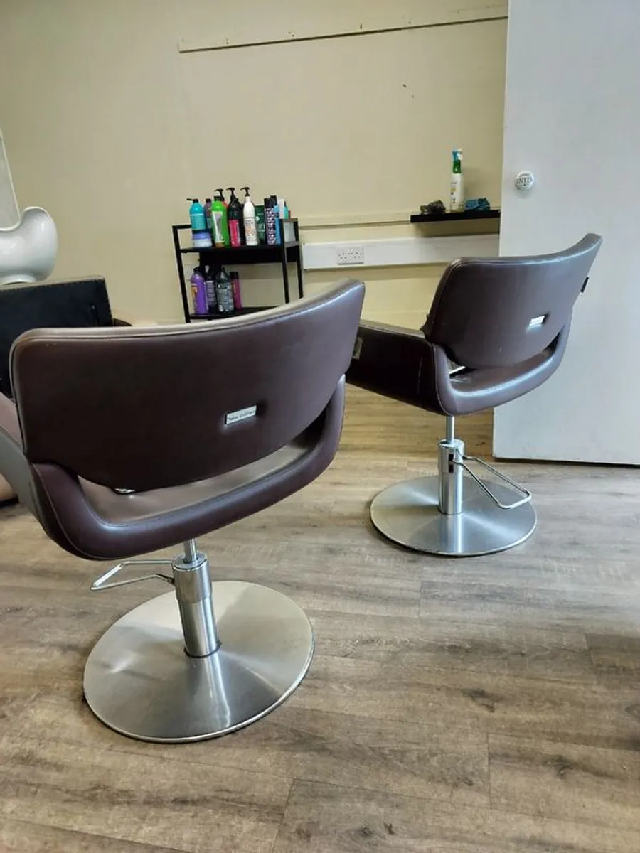 Salon chairs - Image 2