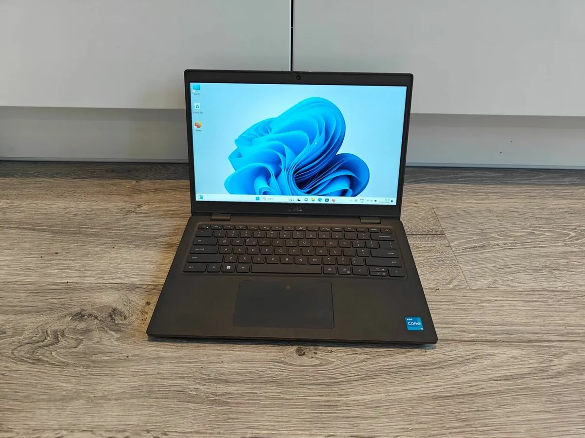 Dell Latitude 3420 | i5 (11th gen) | 16GB | - Image 1