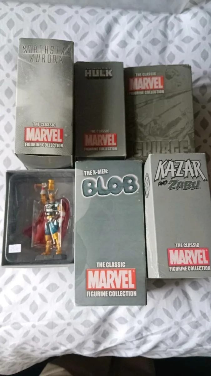 Marvel figurines - Image 2