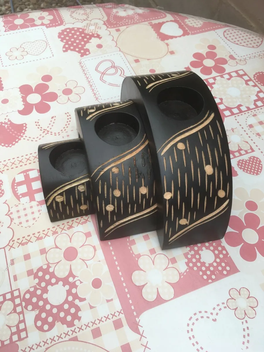 BRAND NEW 3 Piece Stackable Candle Set with Candle - Image 2