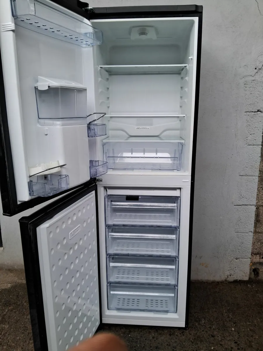 FRIDGE AND FREEZER - Image 4